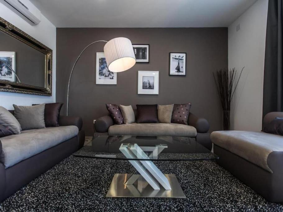 Bleu Villa - Three Bedroom Villa With Balcony And City View Dubrovnik Kültér fotó